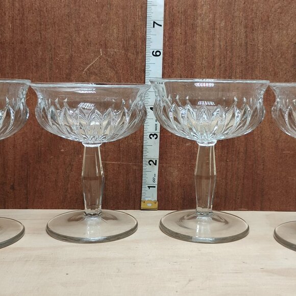 Used 4pc Set Heisey Ridgeleigh Champagne / Tall Sherbet Glasses - Picture 2 of 5